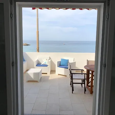 Casa Fronte Mare A Vakantiehuis