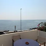 Holiday home Casa Fronte Mare A *